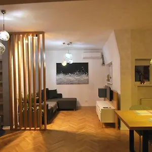  Apartament New In Berindey - Historical Center, Universitate